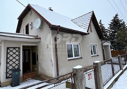 Pronájem nově zrekonstruovaného domu ve Skřivanech - Fotka 1